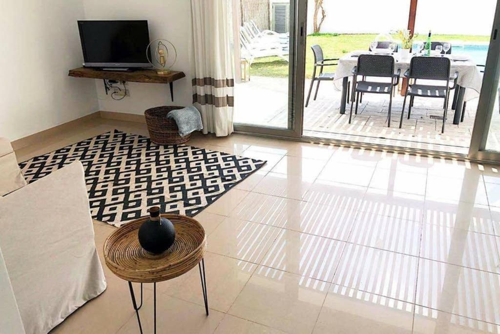Villa D'Aina * Propiedad Privada Con Piscina Кала'н Бош Екстериор снимка