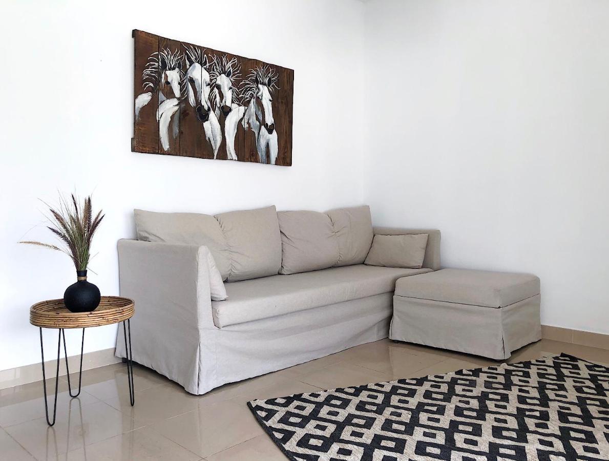 Villa D'Aina * Propiedad Privada Con Piscina Кала'н Бош Екстериор снимка